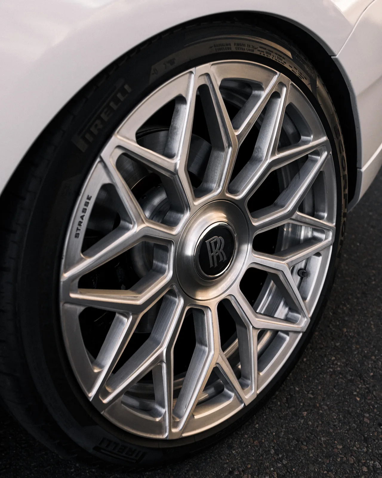 Strasse SV20M Deep Concave Duoblock RR on Rolls-Royce Cullinan.1, photo 6