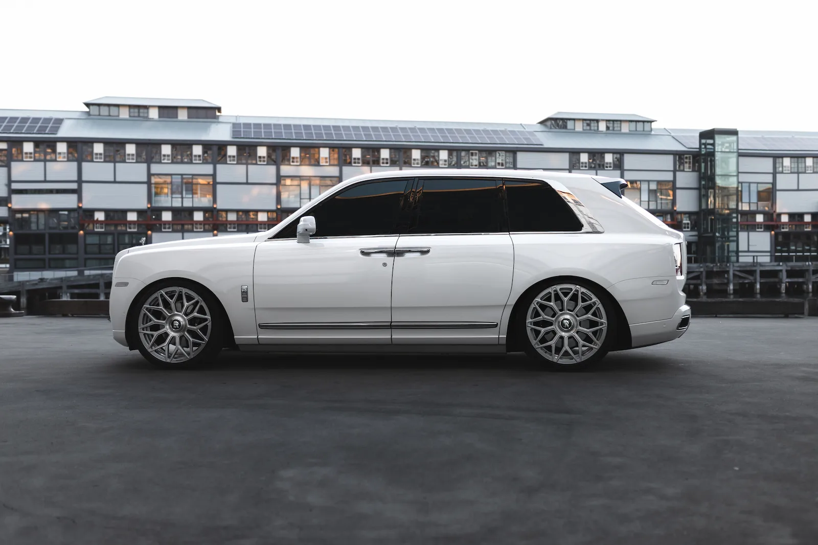 Strasse SV20M Deep Concave Duoblock RR on Rolls-Royce Cullinan.1, photo 11