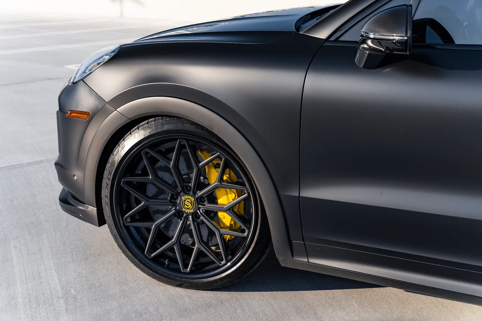 Strasse SV20M Deep Concave FS on Porsche Cayenne 9YA/E3.1, photo 11