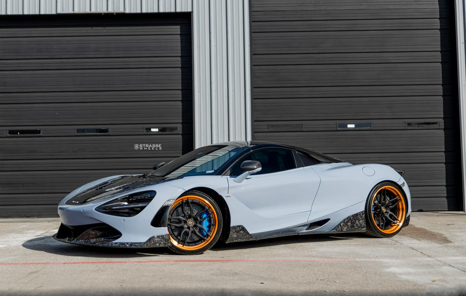 Strasse SV4 Deep Concave FS on McLaren 720S