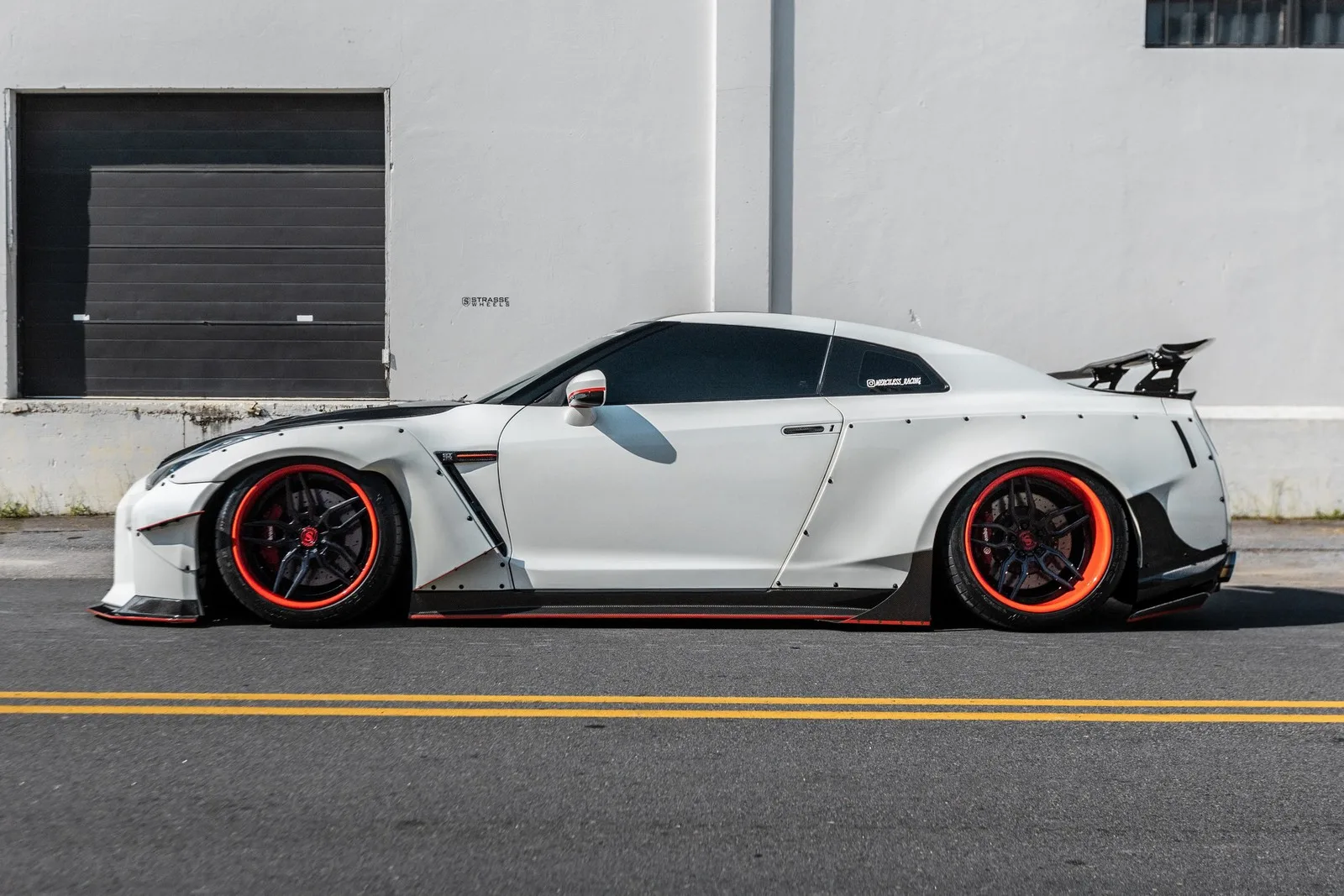 Strasse SV4 Deep Concave FS on Nissan GT-R R35.1, photo 10