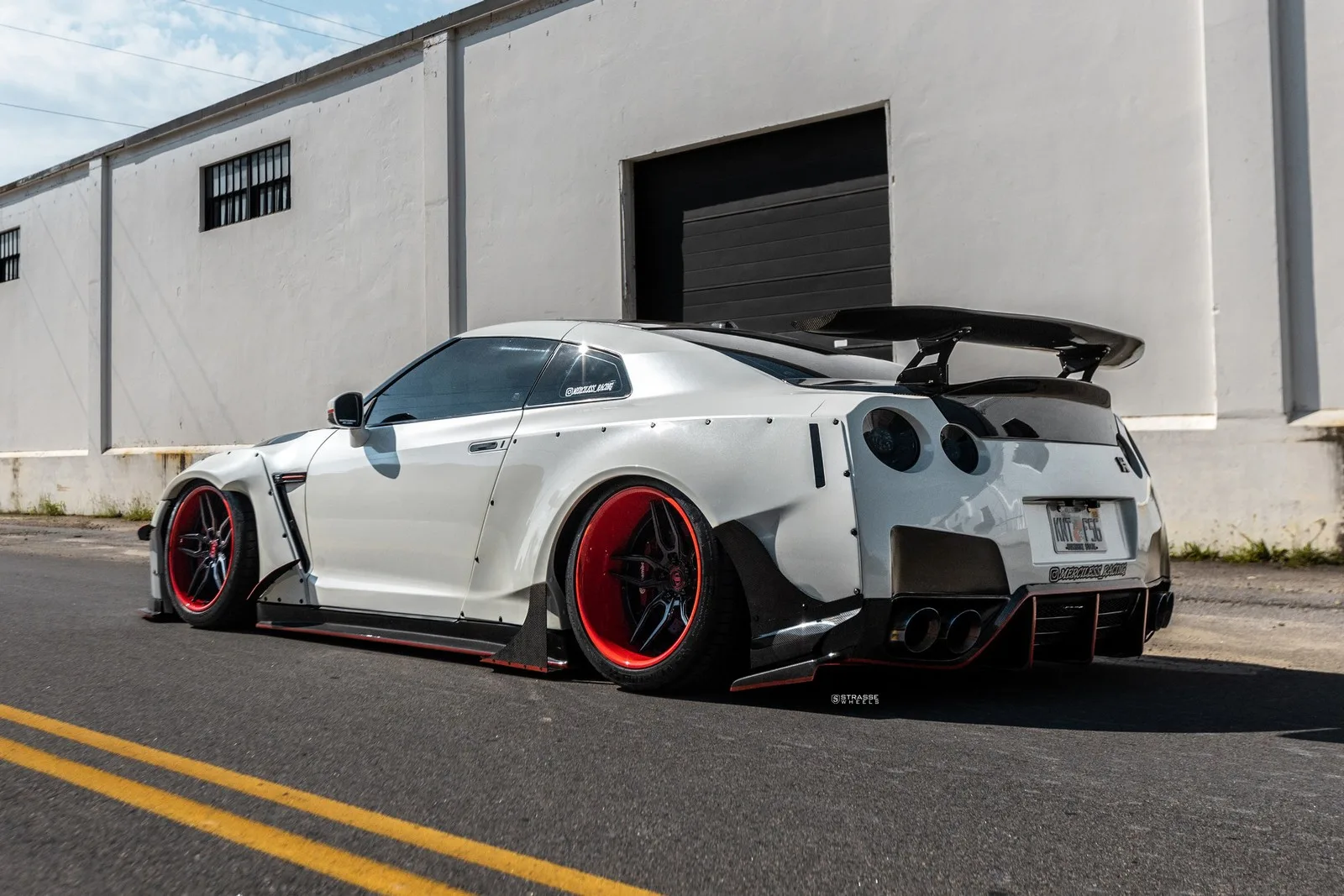 Strasse SV4 Deep Concave FS on Nissan GT-R R35.1, photo 11