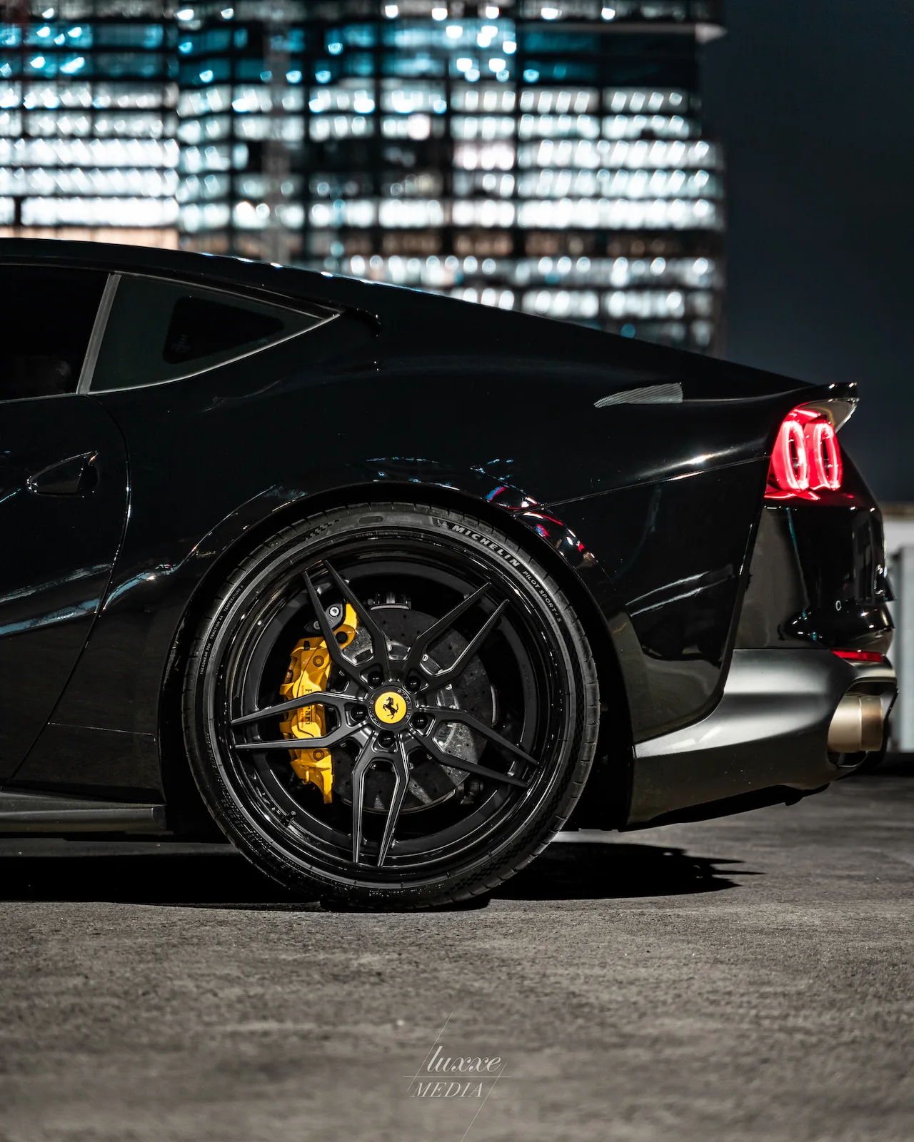 Strasse SV4 Deep Concave FS on Ferrari 812 F152M, photo 9