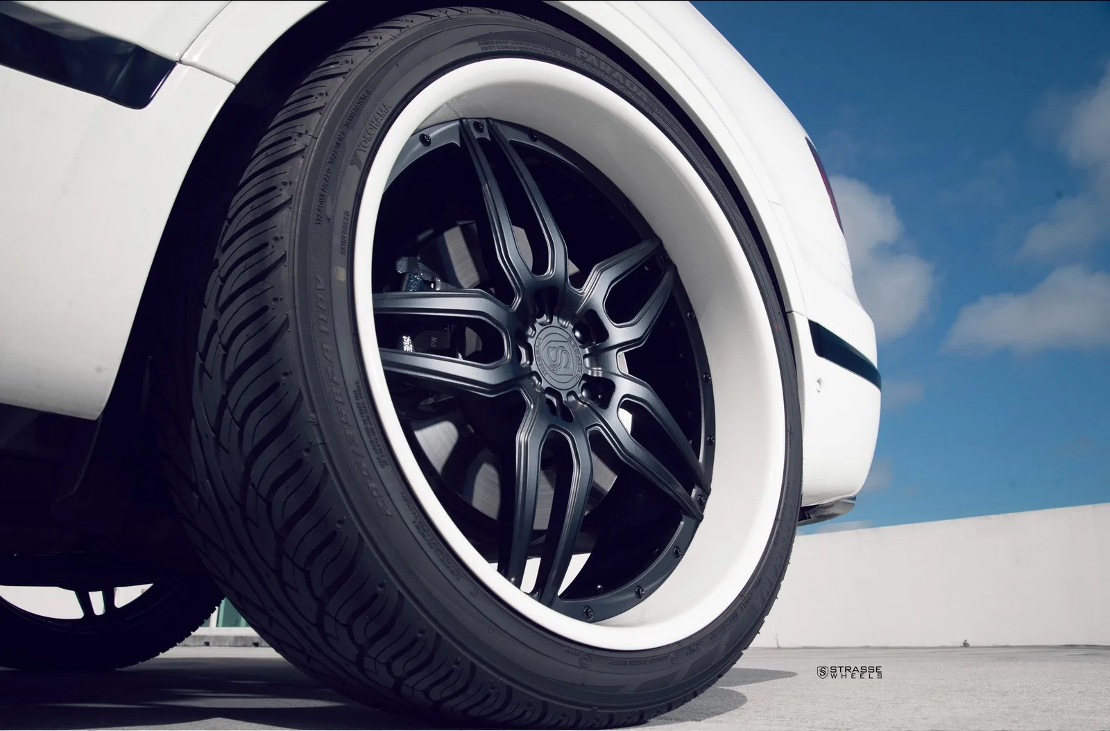 Strasse SV4 Signature Series on Bentley Bentayga.1, photo 8