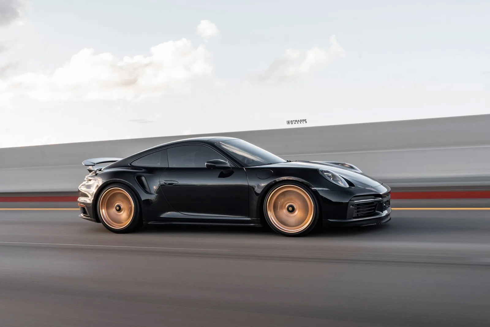 Strasse SV4S Deep Concave FS on Porsche 911 992.1