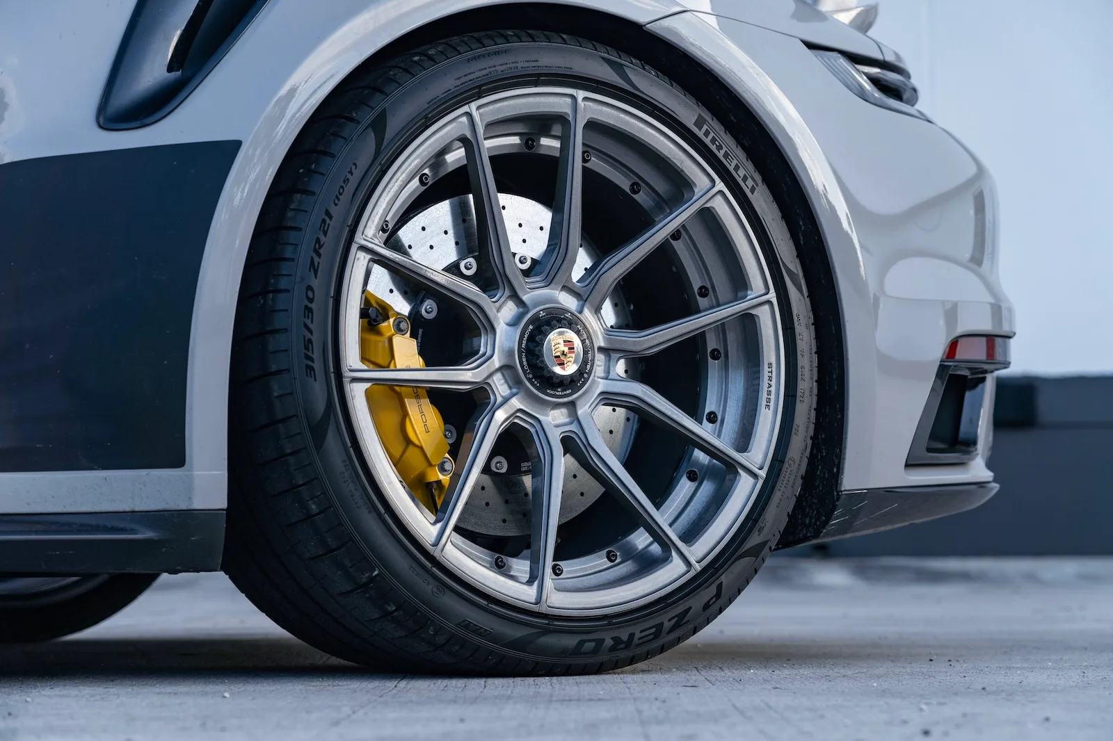 Strasse SV5 Deep Concave Duoblock on Porsche 911 992.1, photo 4