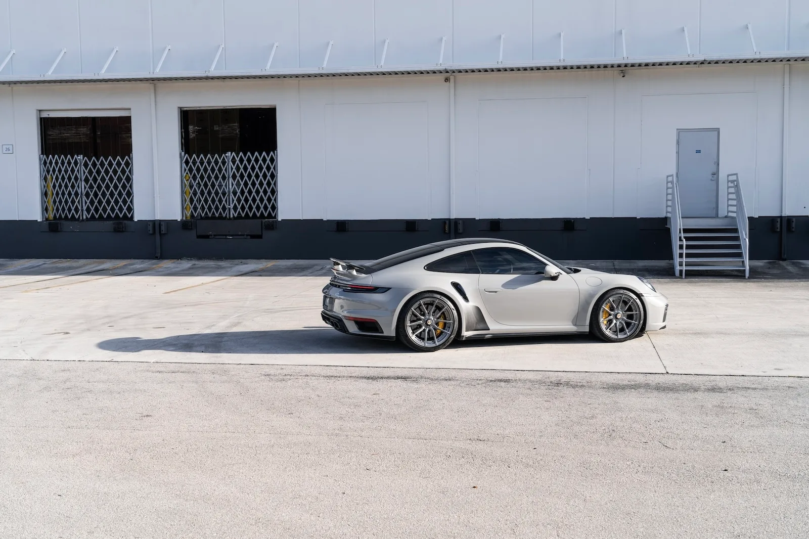 Strasse SV5 Deep Concave Duoblock on Porsche 911 992.1, photo 12