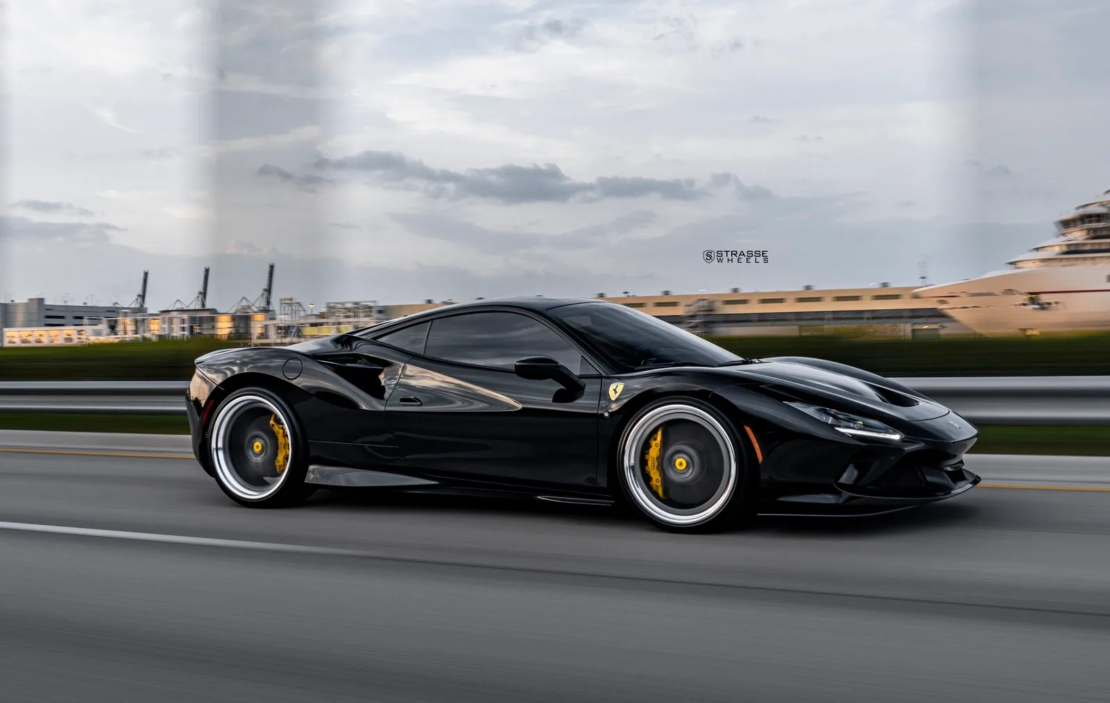 Strasse SV5 Deep Concave FS on Ferrari F8 F142MFL