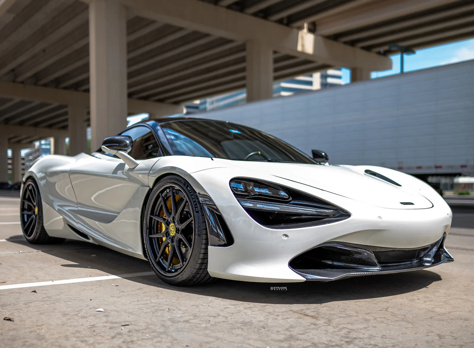 Strasse SV5 Deep Concave FS on McLaren 720S, photo 4