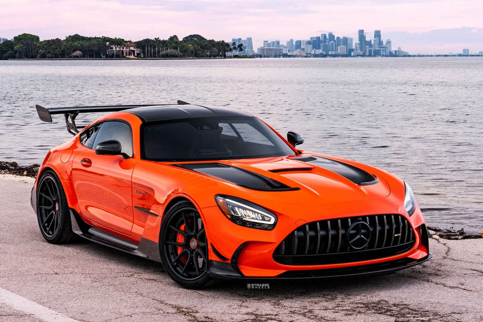 Strasse SV5 Deep Concave FS on Mercedes-Benz AMG GT C190.2