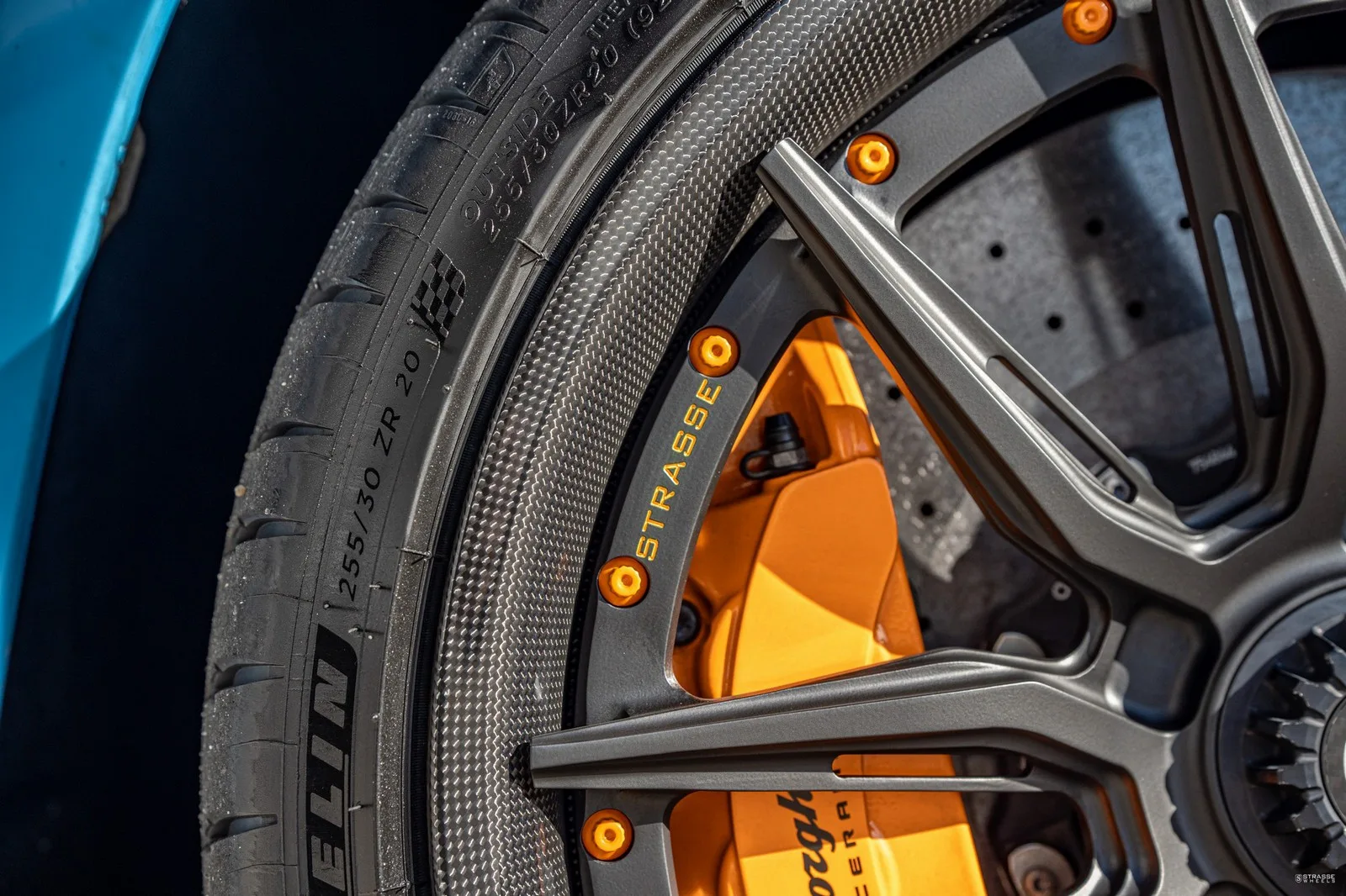 Strasse SV5-RS Ultralight Carbon Fiber on Lamborghini Aventador First Gen.1, photo 4