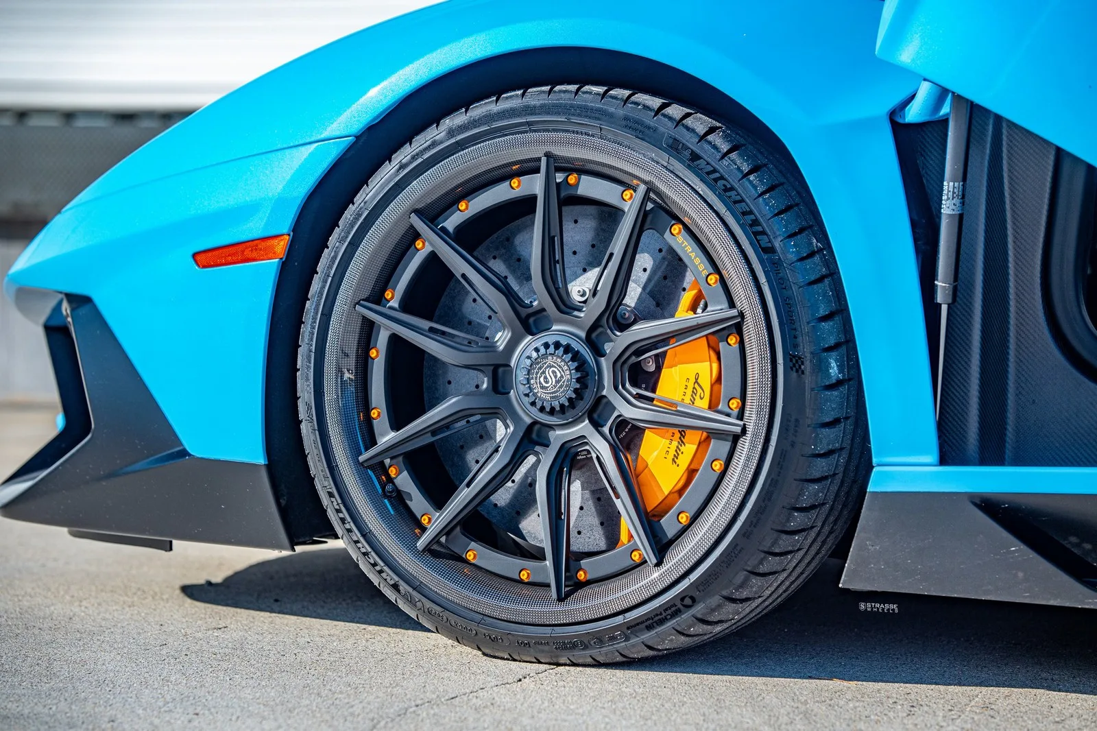 Strasse SV5-RS Ultralight Carbon Fiber on Lamborghini Aventador First Gen.1, photo 10