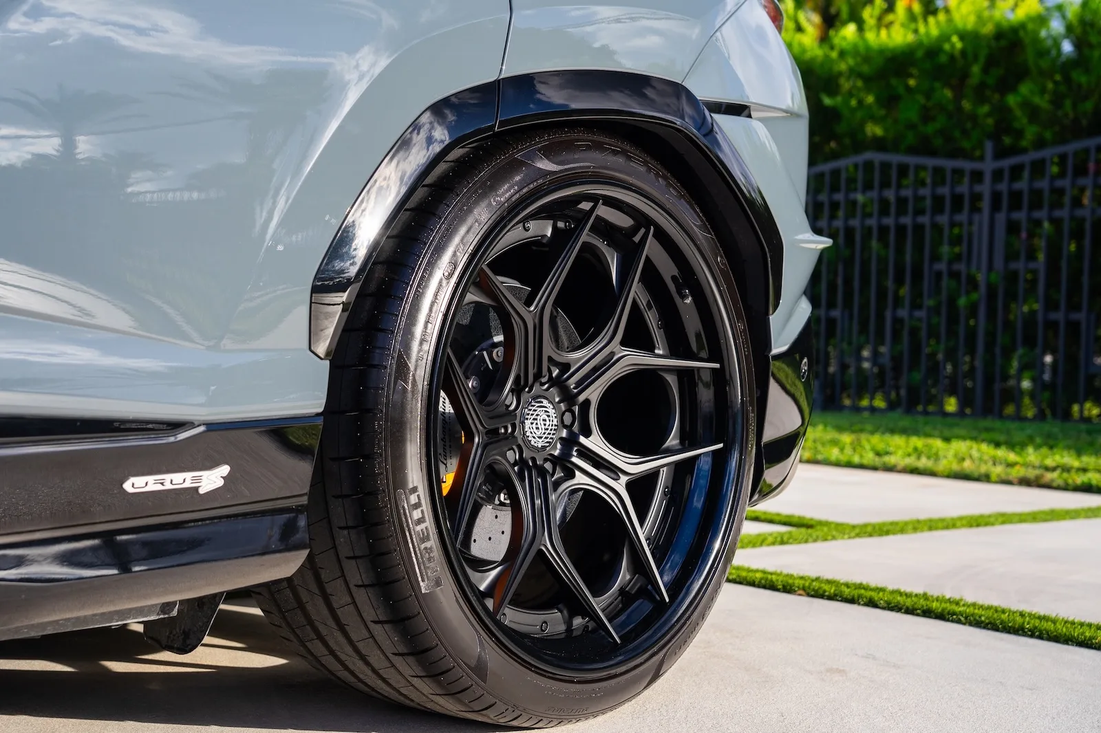 Strasse SV5R-C Deep Concave FS on Lamborghini Urus S, photo 9