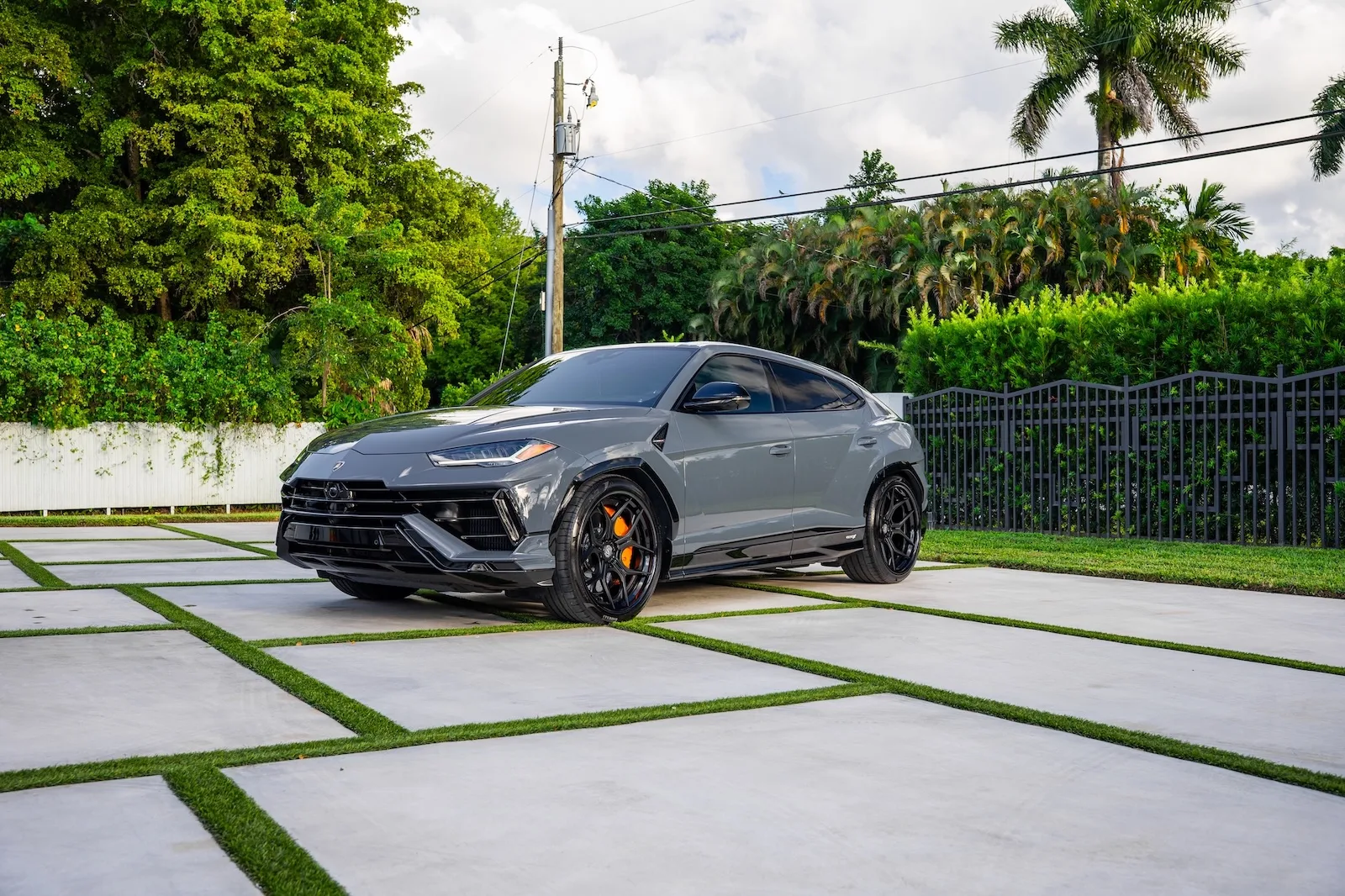 Strasse SV5R-C Deep Concave FS on Lamborghini Urus S, photo 2