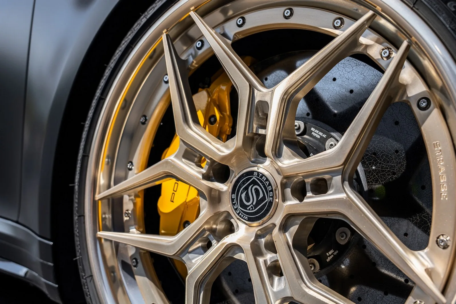 Strasse SV5R Deep Concave FS on Porsche 911 992.1, photo 2