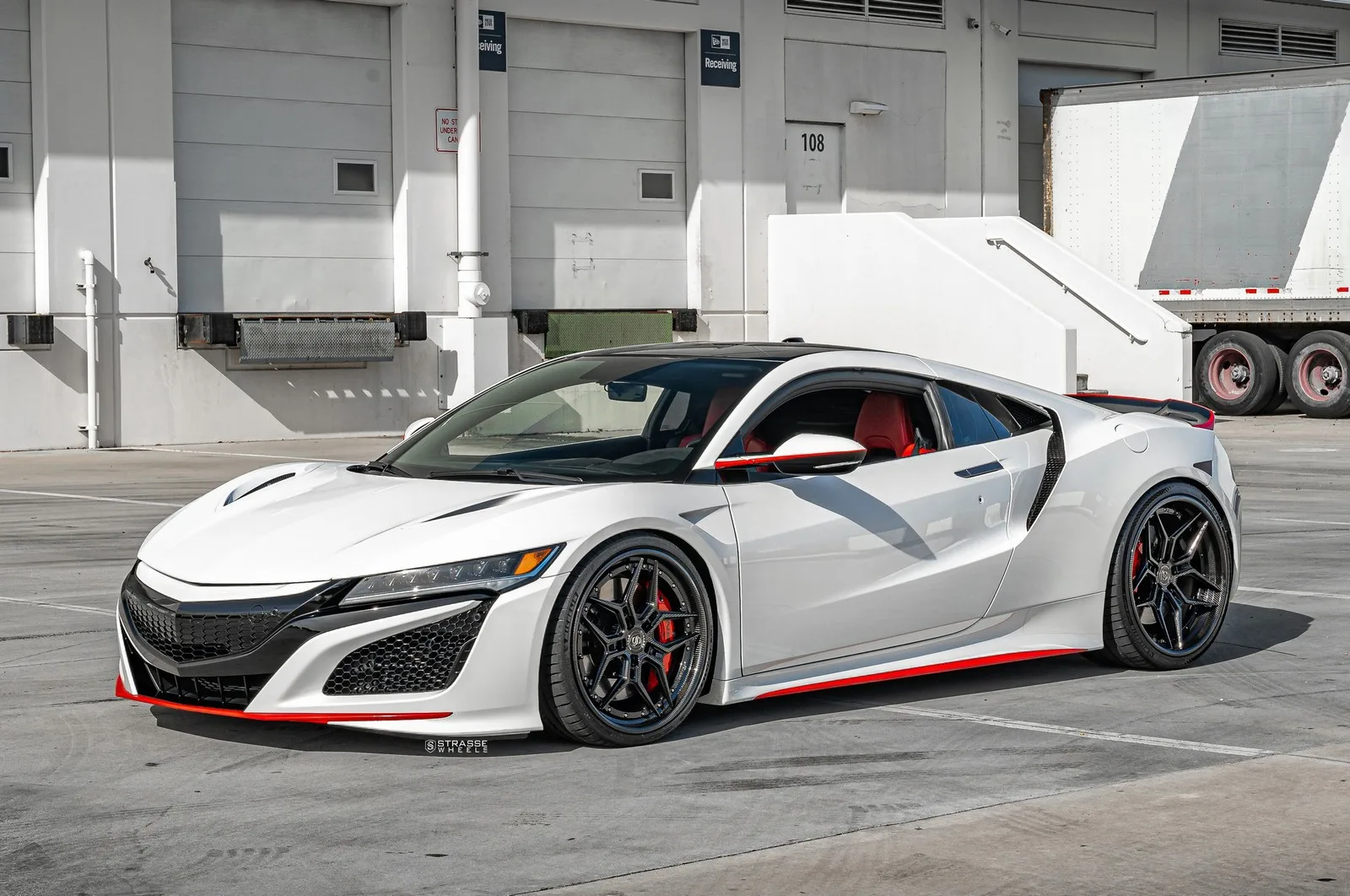 Strasse SV5R Deep Concave FS on Acura NSX II (NC1)