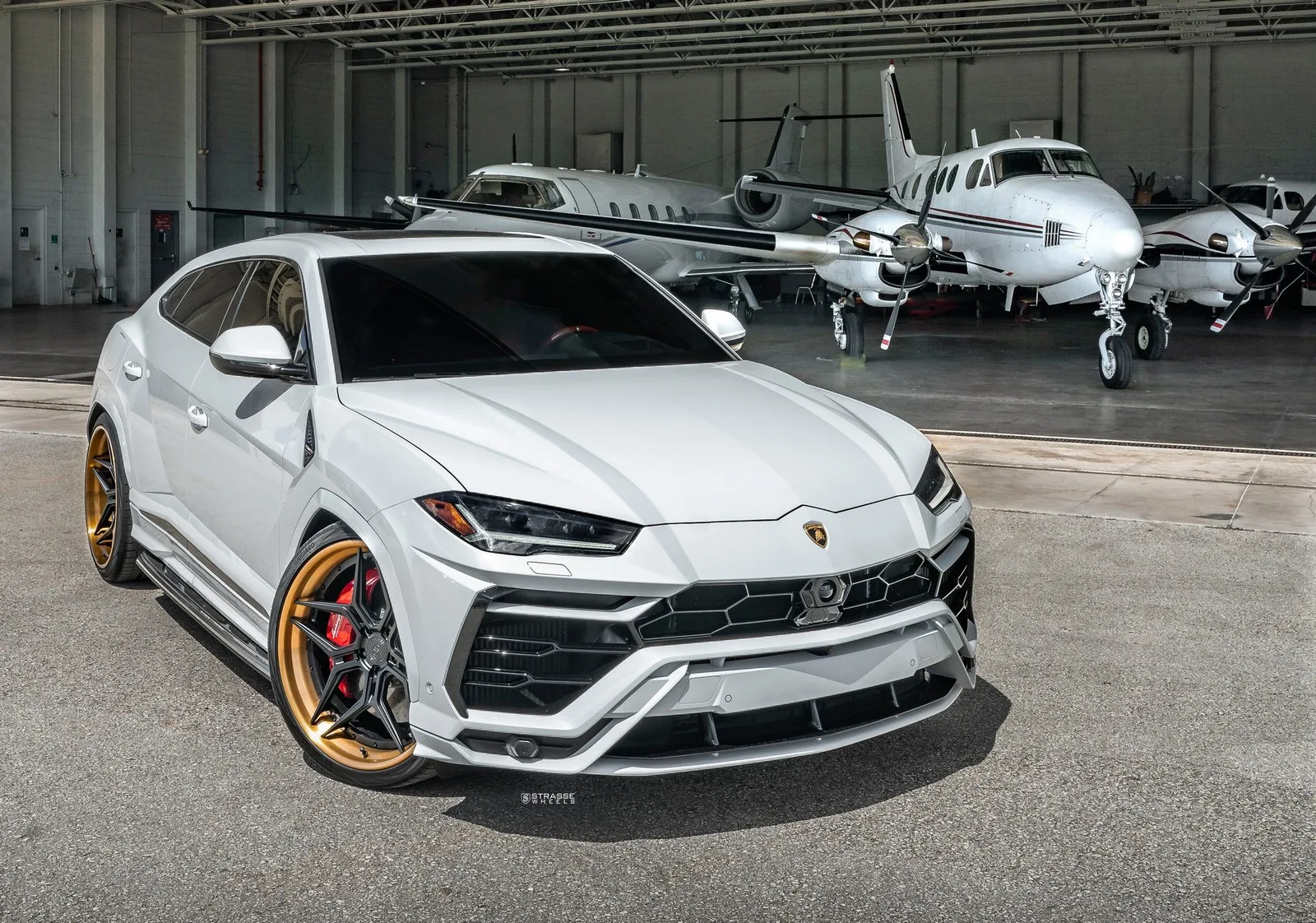 Strasse SV5R Deep Concave FS on Lamborghini Urus (2018), photo 6
