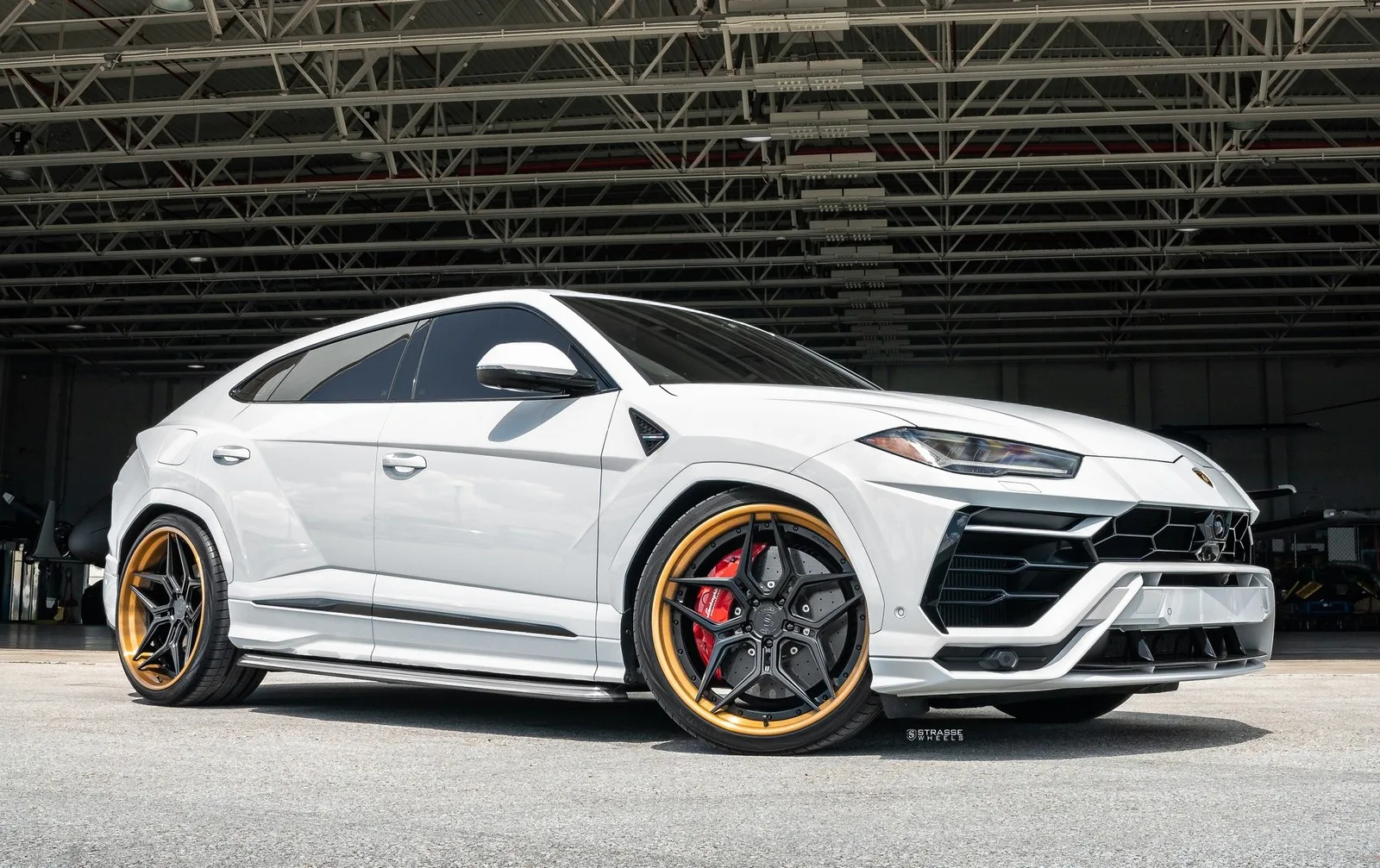 Strasse SV5R Deep Concave FS on Lamborghini Urus (2018), photo 5