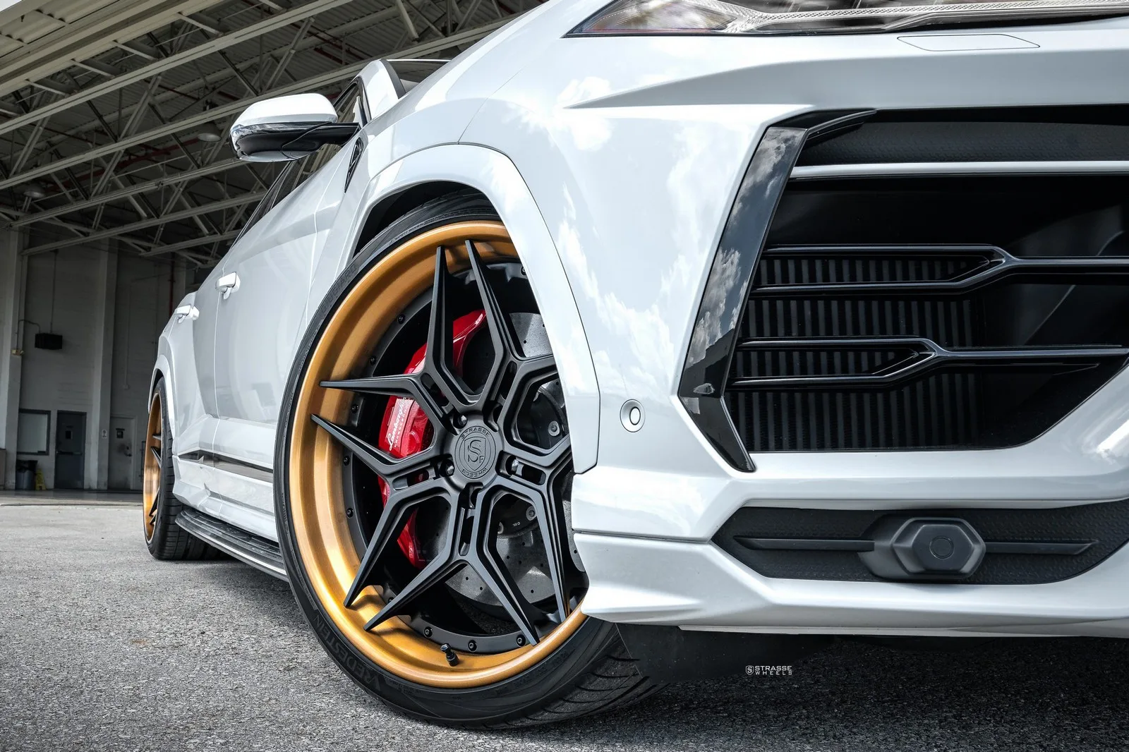 Strasse SV5R Deep Concave FS on Lamborghini Urus (2018), photo 10