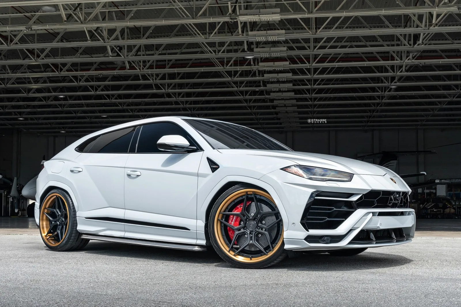 Strasse SV5R Deep Concave FS on Lamborghini Urus (2018), photo 2