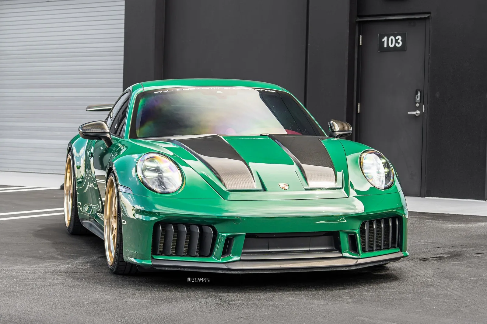 Strasse SV8 Circuit Series on Porsche 911 992.1, photo 7