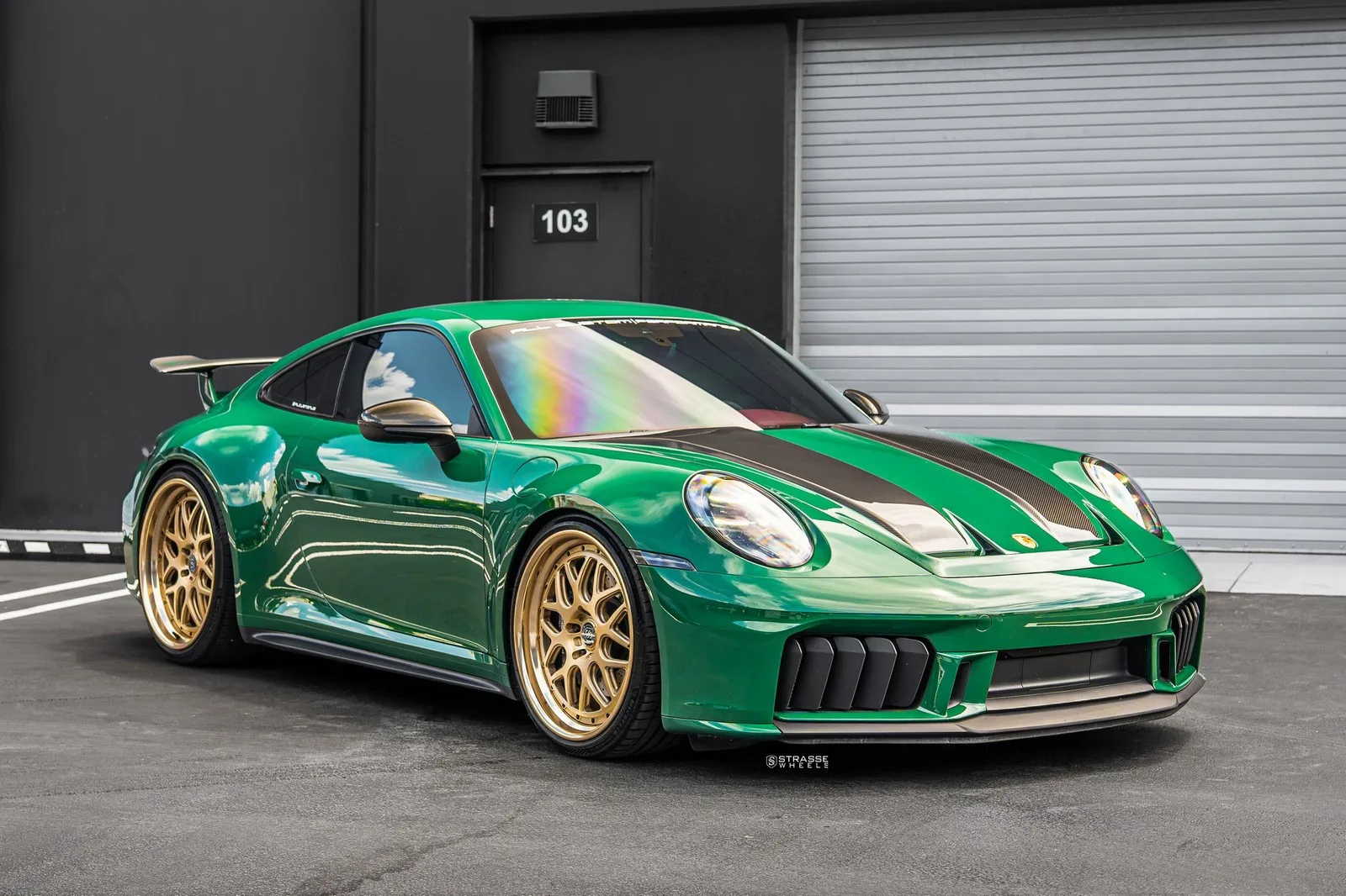 Strasse SV8 Circuit Series on Porsche 911 992.1, photo 2