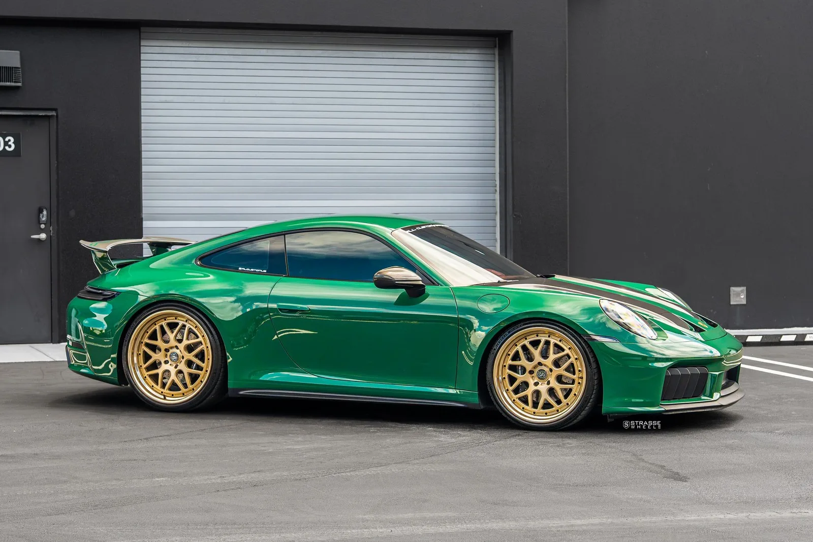 Strasse SV8 Circuit Series on Porsche 911 992.1, photo 6