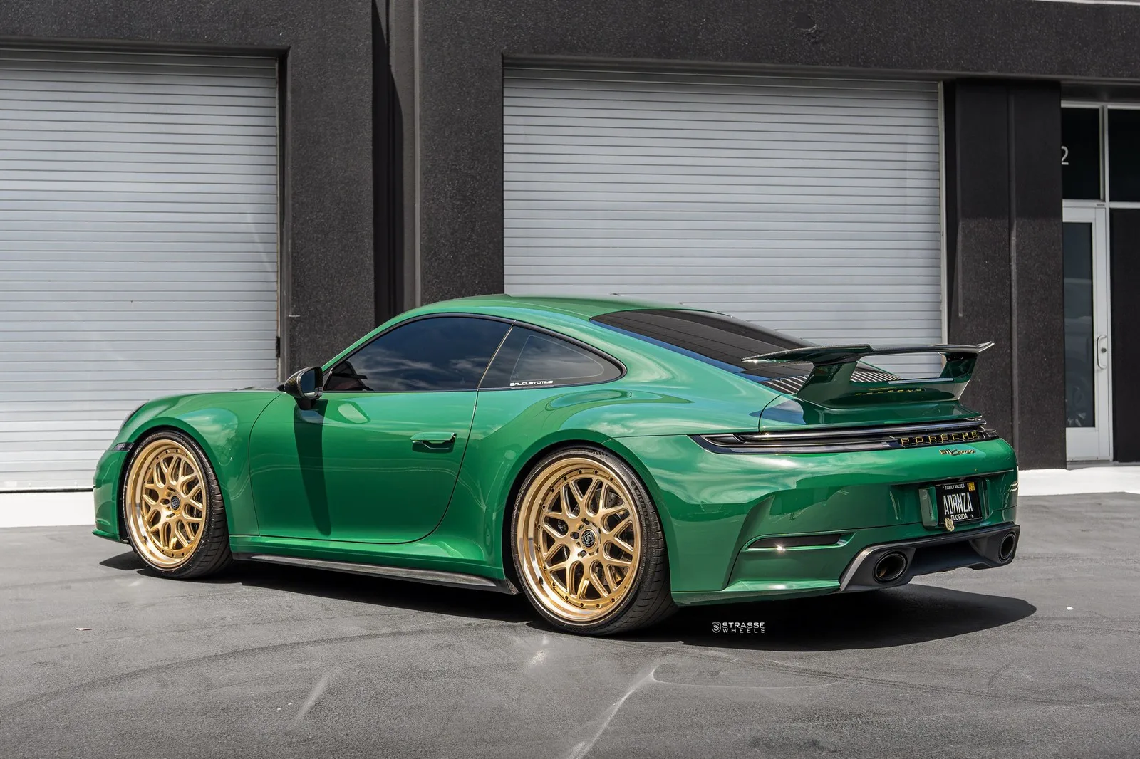 Strasse SV8 Circuit Series on Porsche 911 992.1, photo 11