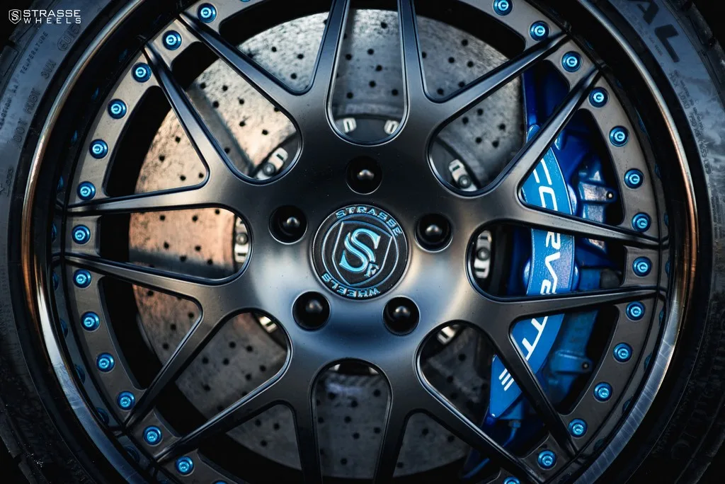 Strasse SV8 Signature Series on Chevrolet Corvette C6, photo 2
