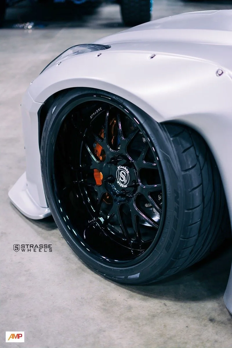 Strasse SV8 Signature Series on Nissan GT-R R35.1, photo 9