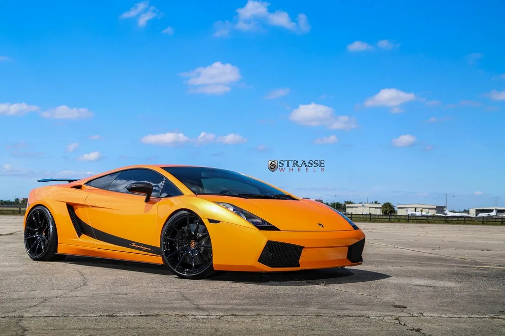 Strasse SV9 Deep Concave Monoblock on Lamborghini Gallardo (2003)