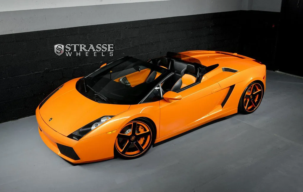 Strasse T5 Deep Concave on Lamborghini Gallardo (2003)