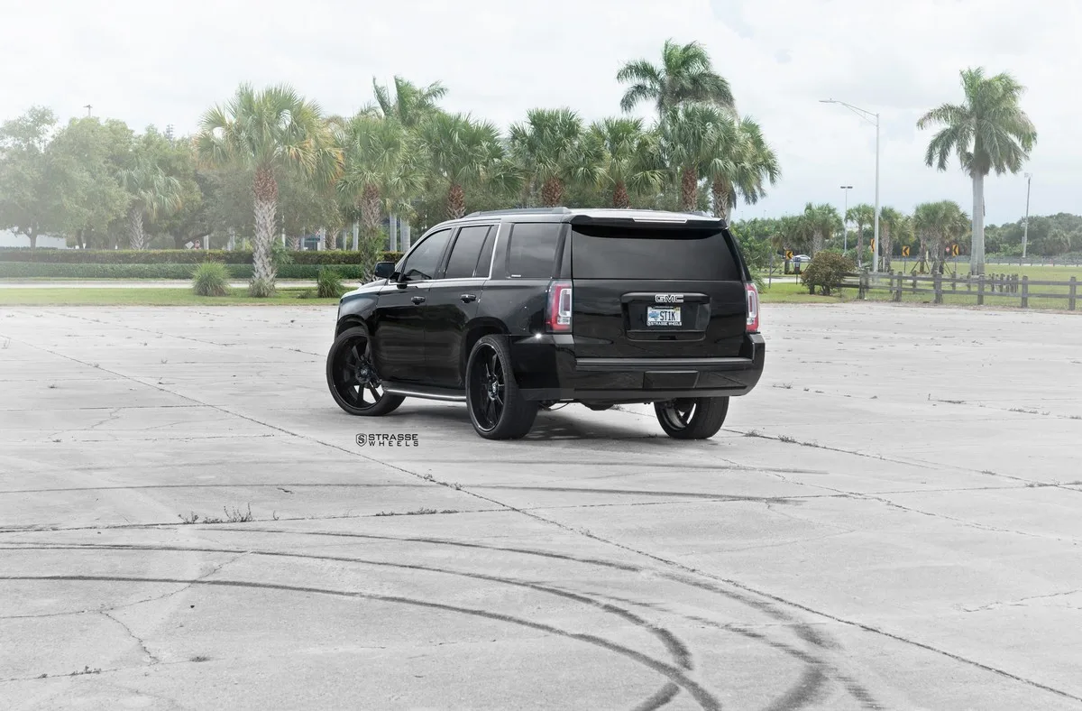 Strasse T8 Signature Series on GMC Yukon K2XX, photo 8