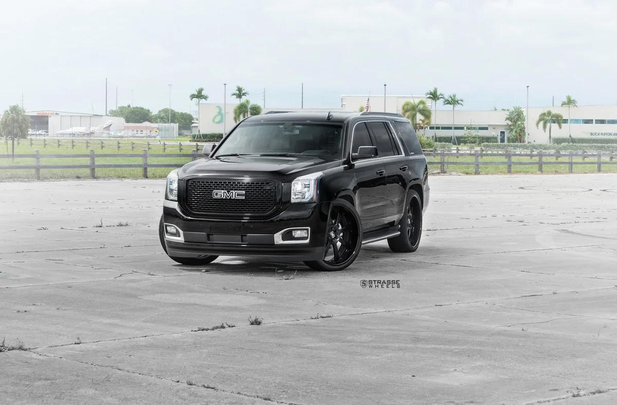 Strasse T8 Signature Series on GMC Yukon K2XX, photo 6