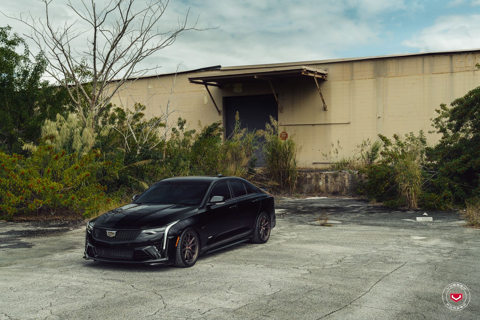 Vossen Forged ML-X2 on Cadillac CT4 1st gen