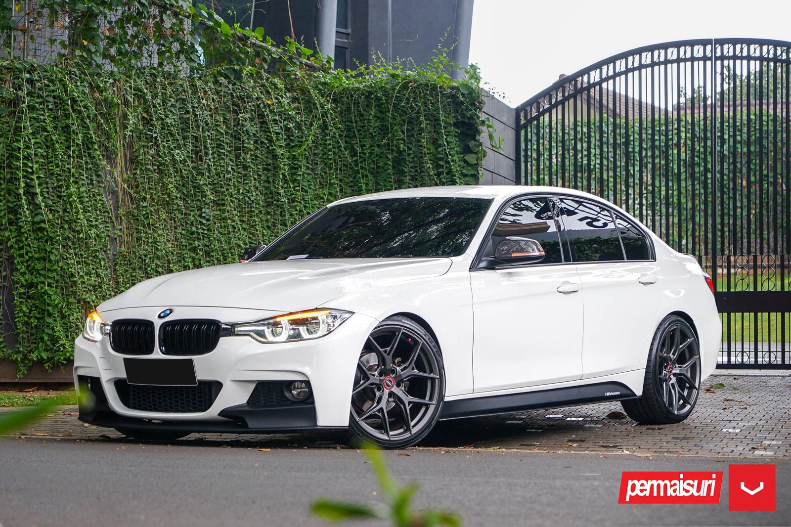 Vossen Forged HF-5 on BMW 3 Series F30.1