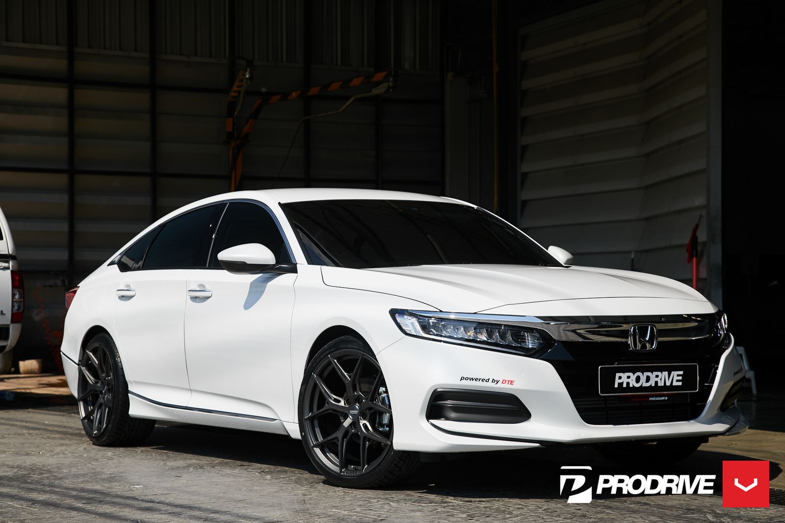Vossen Forged HF-5 on Honda Accord 10th gen (CV).1
