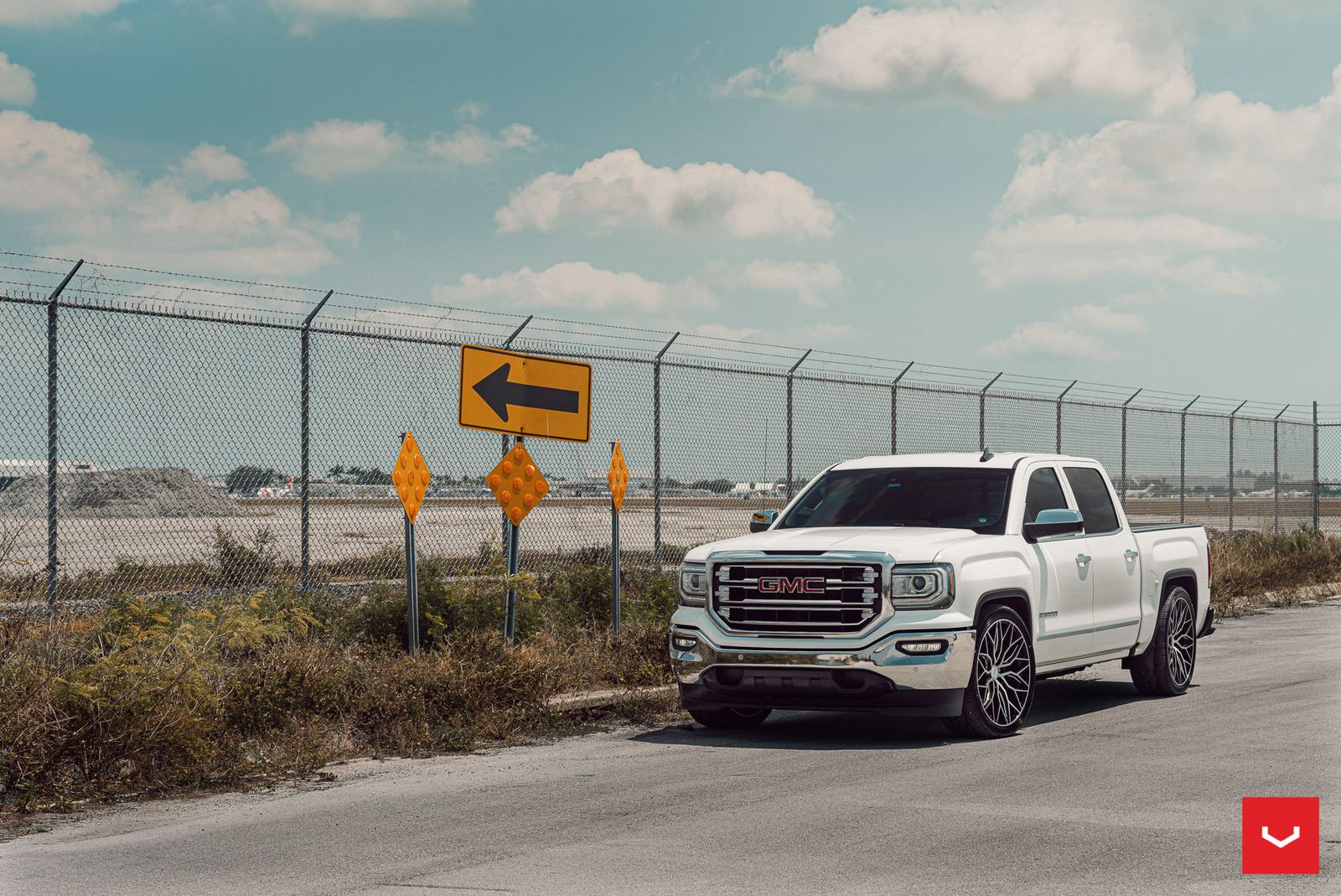 Vossen Forged HF6-3 on GMC Sierra 1st gen (Sierra Limited), photo 2