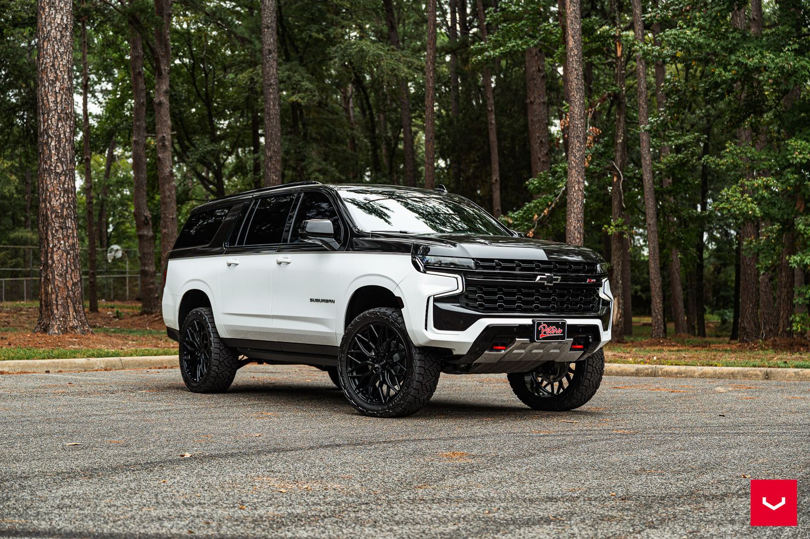 Vossen Forged HF6-3 on Chevrolet Suburban T1