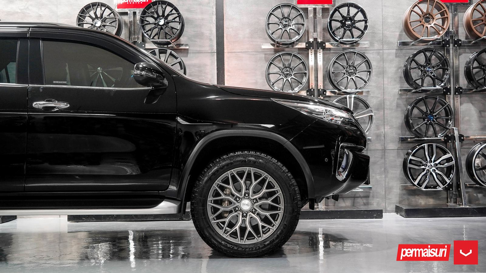 Vossen Forged HF6-3 on Toyota Fortuner AN160, photo 3
