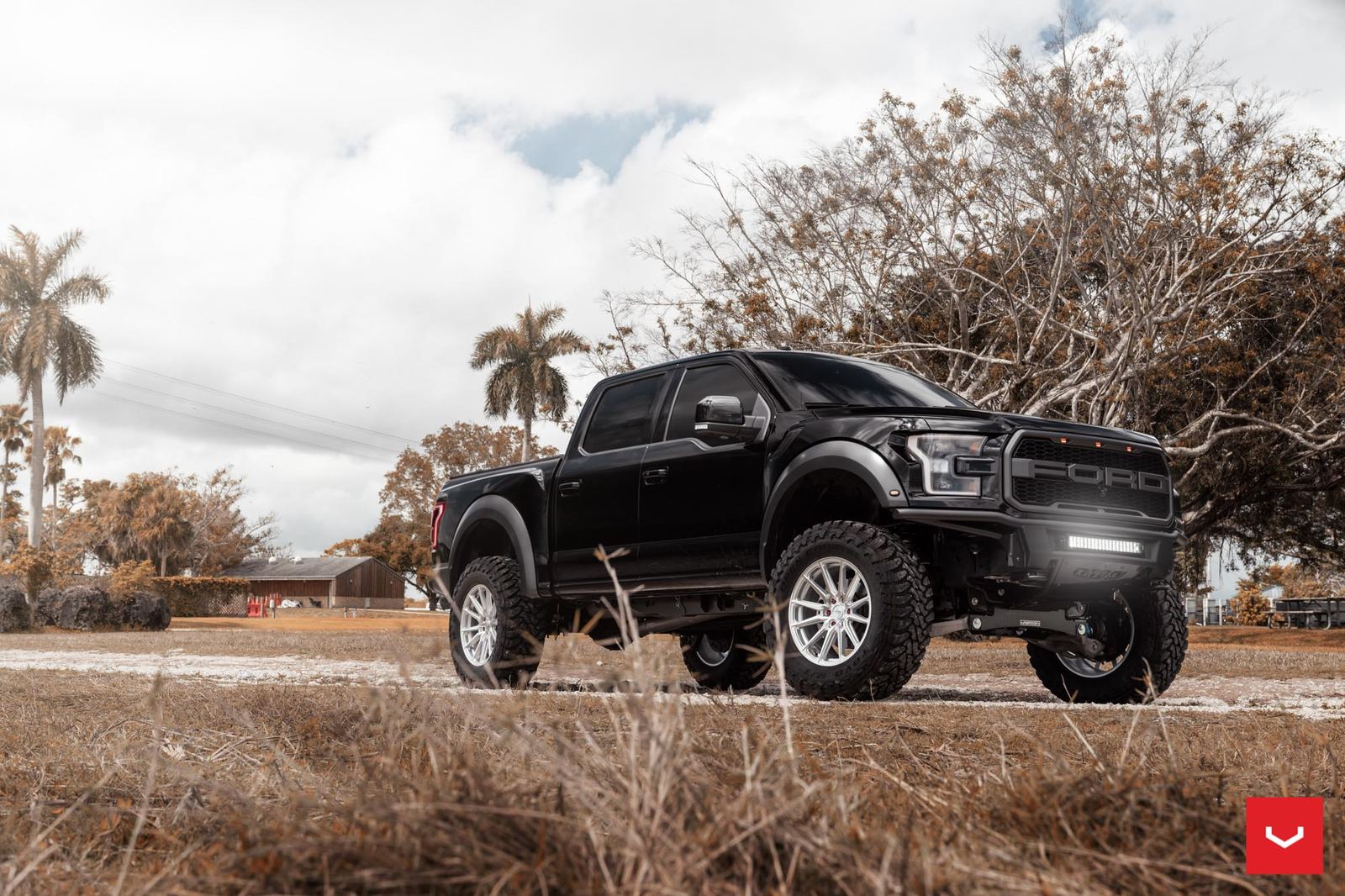 Vossen Forged HF6-1 on Ford F-150 Raptor 2nd generation (2017-2020)