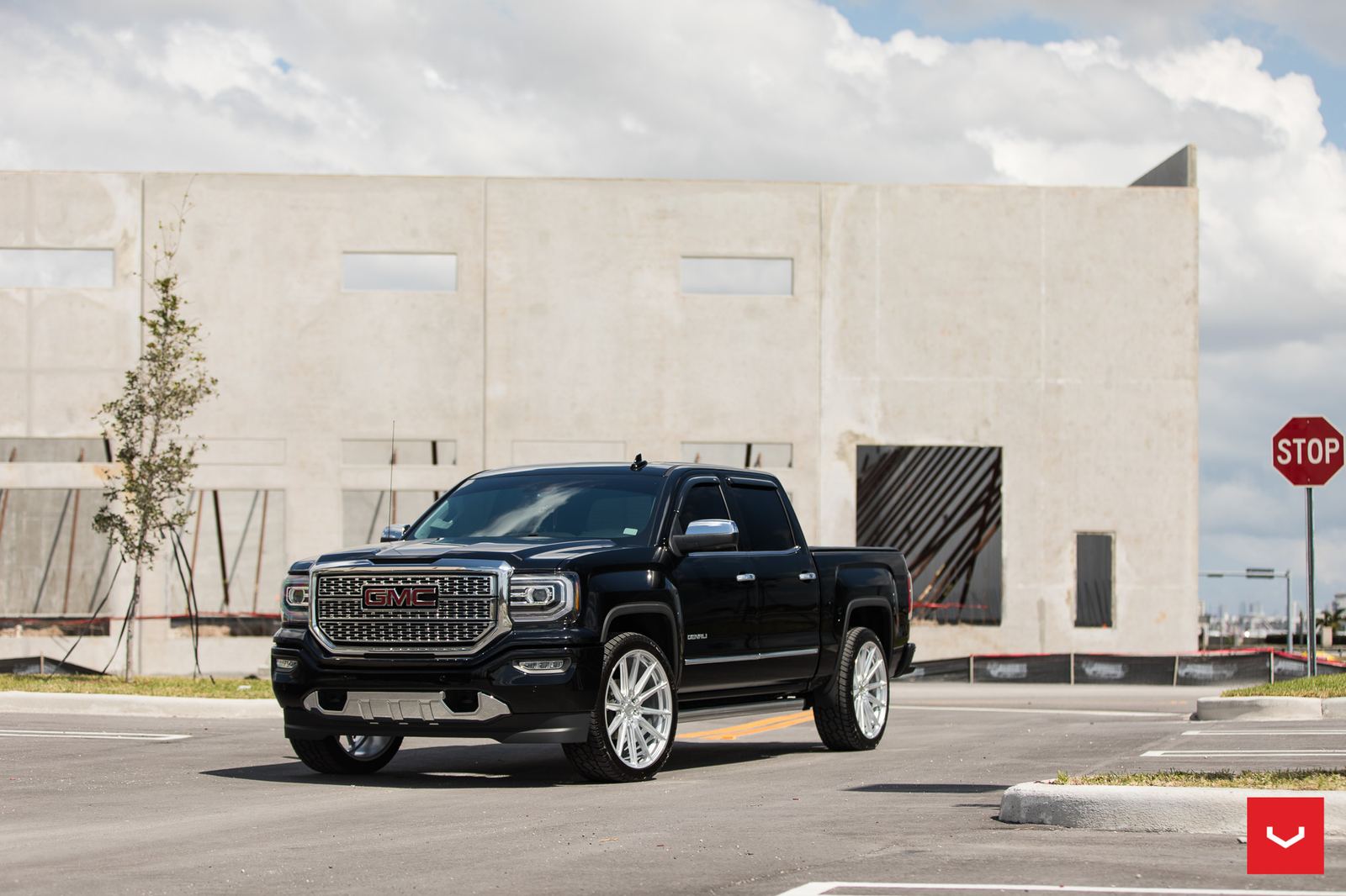 Vossen Forged HF6-1 on GMC Sierra 1st gen (Sierra Limited), photo 2