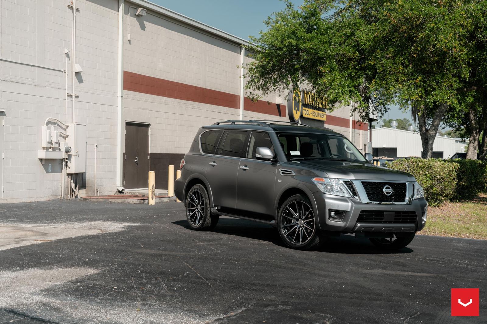 Vossen Forged HF6-1 on Nissan Armada Y62
