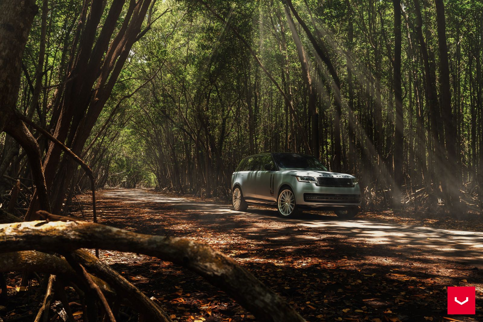 Vossen Forged HFX-4 (5-lug) on Land Rover Range Rover L460