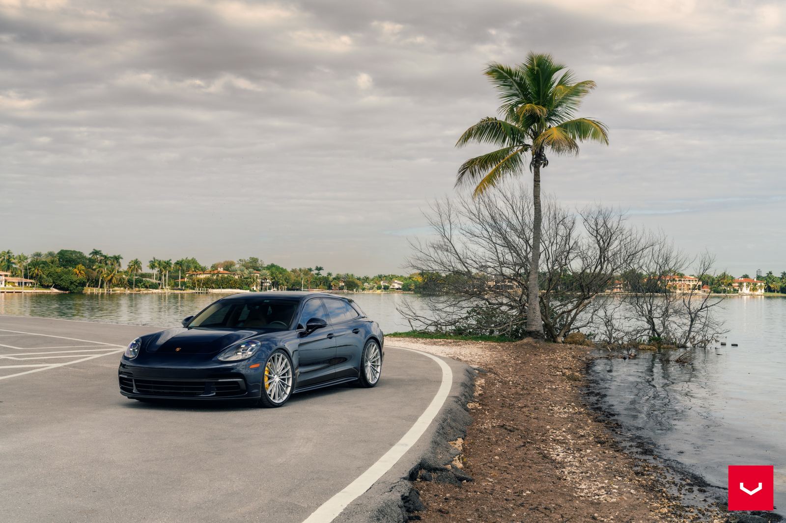 Vossen Forged HFX-4 (5-lug) on Porsche Panamera 971.1, photo 2