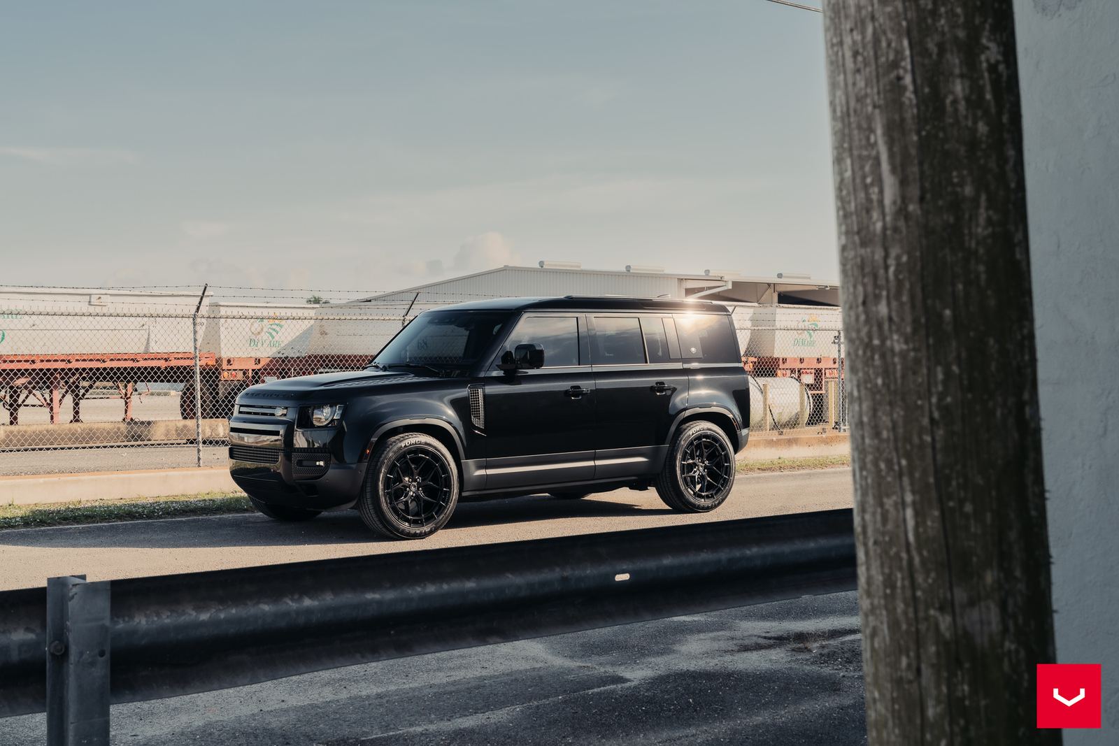 Vossen Forged HFX-1 (5-lug) on Land Rover Defender L663