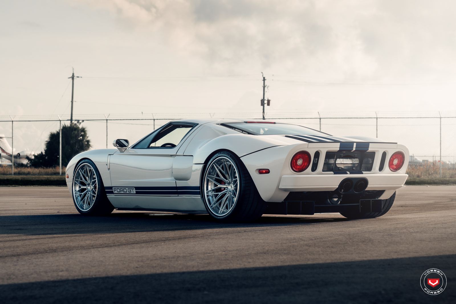 Vossen Forged VPS-4 (3-Piece) on Ford GT First generation (2004-2006)
