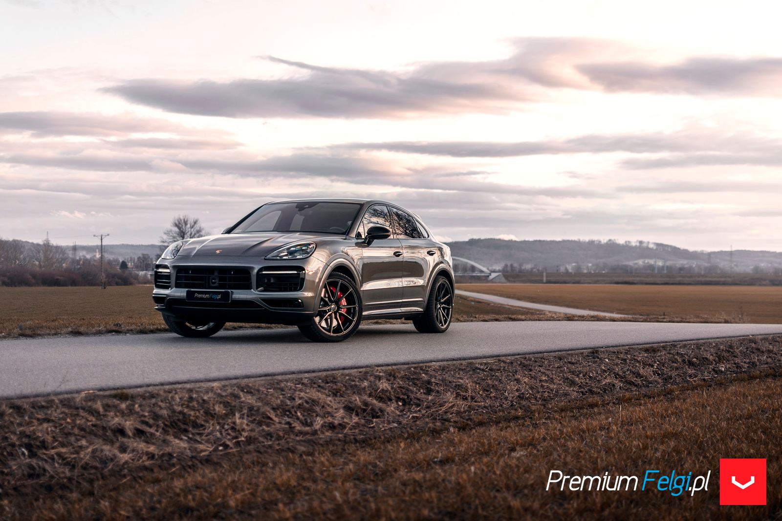 Vossen Forged HF-3 on Porsche Cayenne 9YA/E3.1