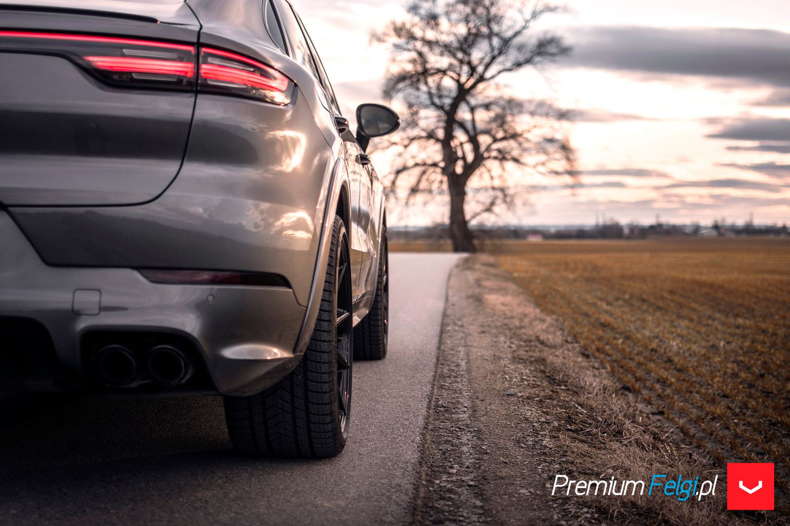 Vossen Forged HF-3 on Porsche Cayenne 9YA/E3.1, photo 3
