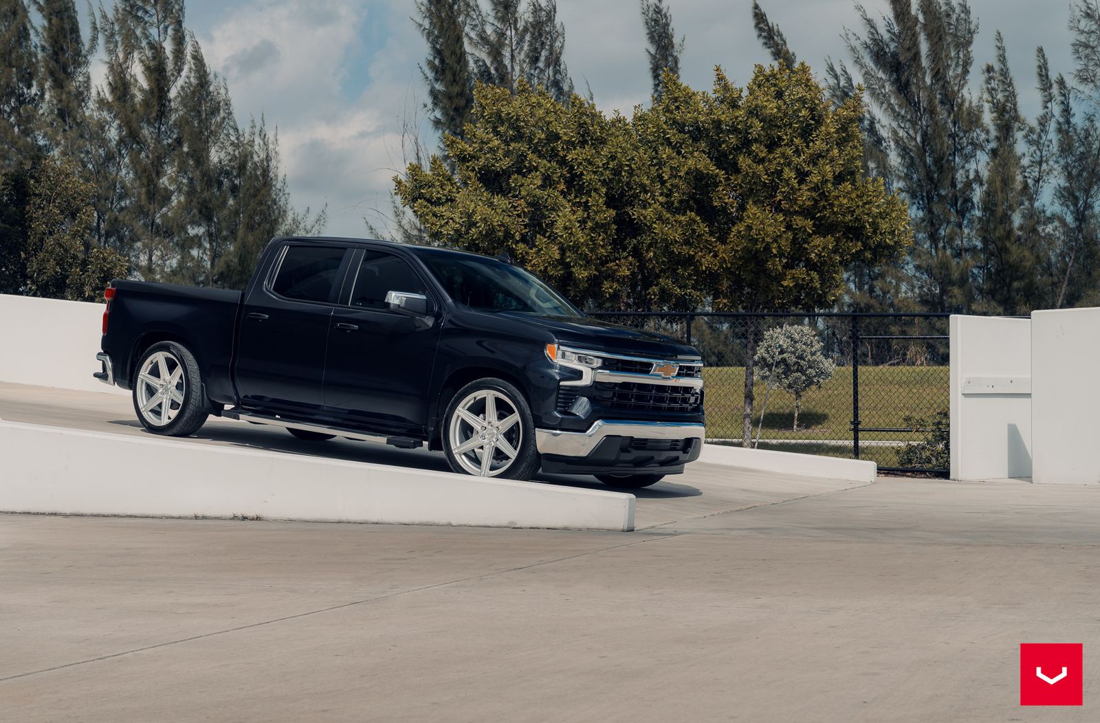 Vossen Forged HF6-2 on Chevrolet Silverado T1.1, photo 2